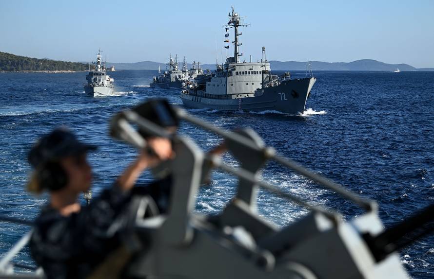 Split: Hrvatska ratna mornarica izvodi vježbu za vojni Mimohod 2025. 
