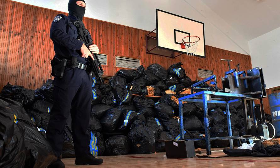 Požeška policija oduzela preko dvije tona duhana i 43.000 €!  A to im nije ni najveća zapljena