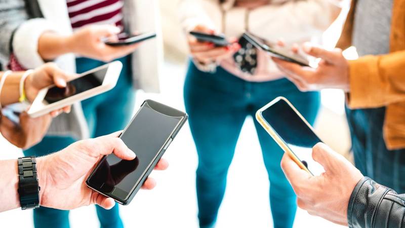 Jeftini pametni telefoni mogli bi postati stvar prošlosti? A za sve to kriva je umjetna inteligencija