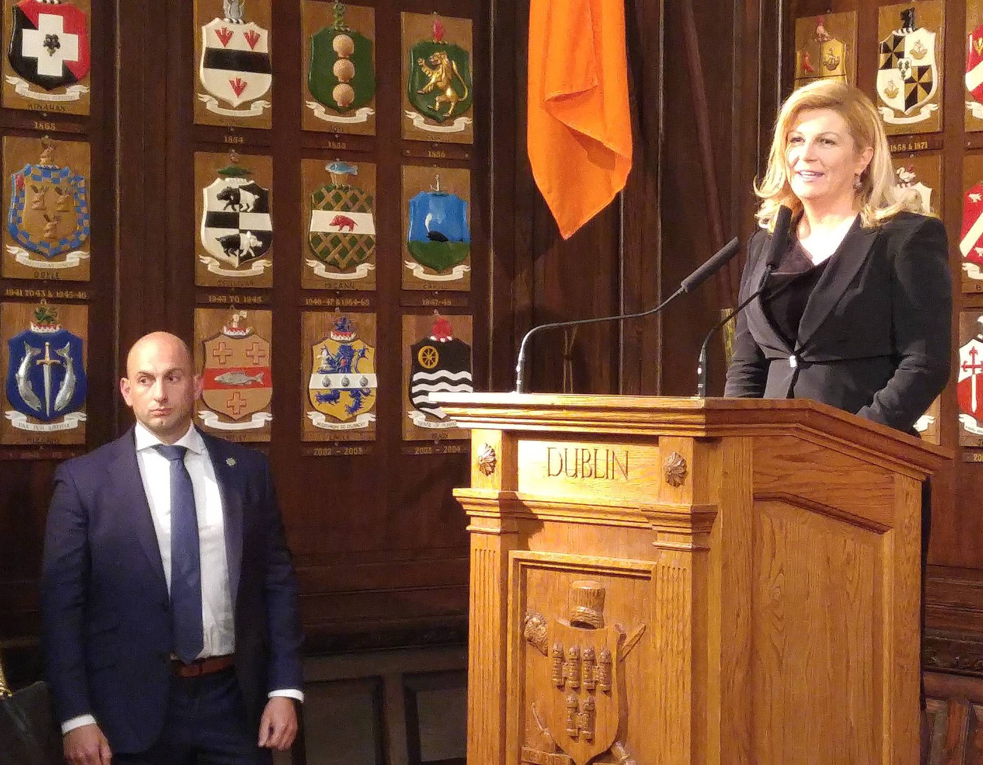 Tisuće Hrvata odlaze u Irsku, pa je i Kolinda krenula za njima