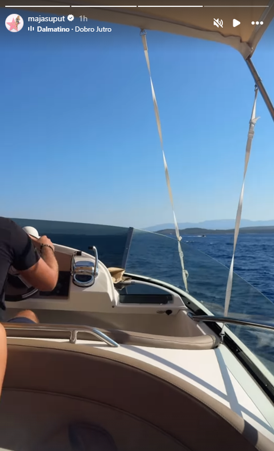 Maja Šuput opet plovi: Objavila snimku s mora, a nije ni sama...