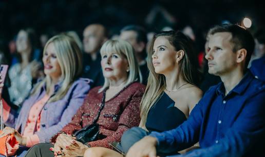 Na Hauserovom koncertu bili su i Todorićevi: Iva podijelila lijepe trenutke s mamom Vesnom...