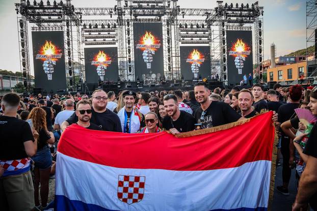 Šibenik: Koncert Marka Perkovića Thomsona na Šibenskom Šubićevcu