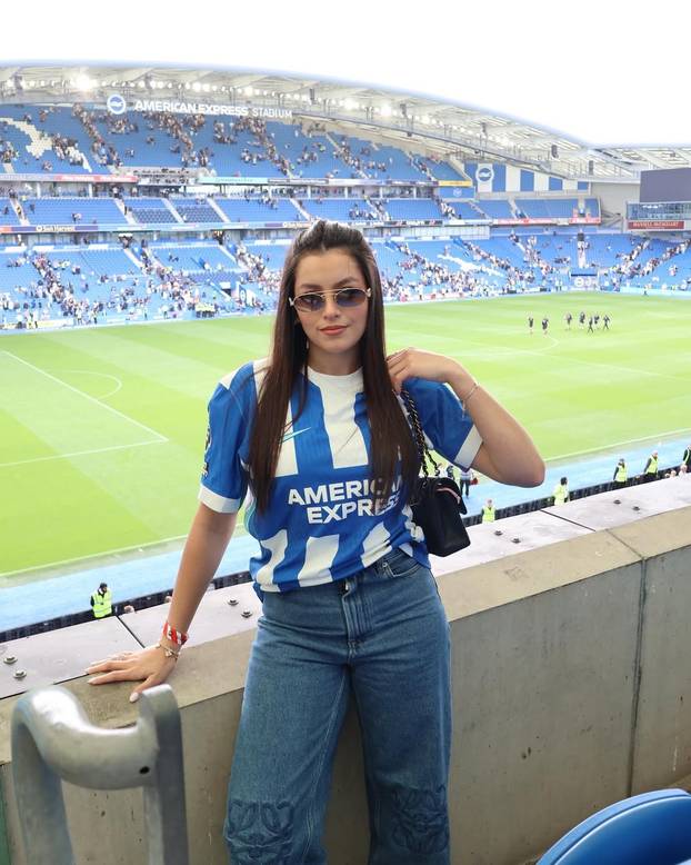 FOTO Od 'Tigrice' do odvjetnice. Ovo su paragvajske i francuske WAGS-ice: Koje su zanosnije?
