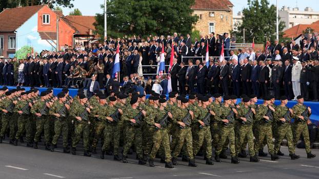 Zagreb: Svečani vojni mimohod u povodu 30 godina VRO Oluja
