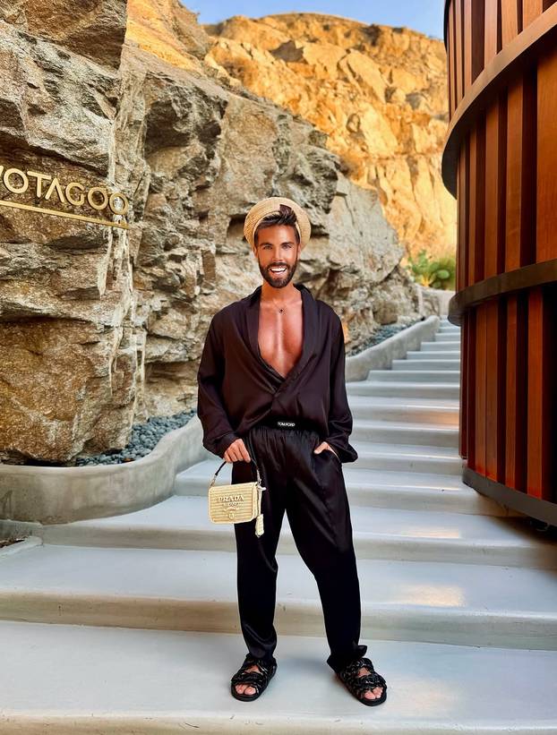 Odmor u stilu Marka Grubnića: Skupe torbice, leopard uzorci i vrela zabava na Mikonosu...