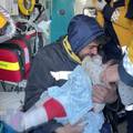 VIDEO Bebu su u Turskoj spasili 55 sati nakon potresa: Majka i dalje zarobljena ispod ruševina