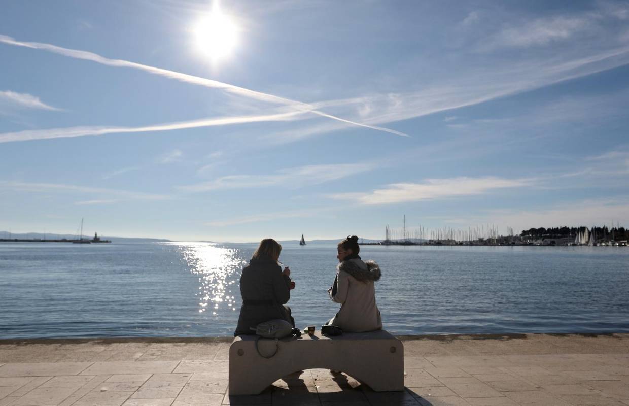 U većini Hrvatske oblačno, u Dalmaciji i Istri i dalje sja Sunce