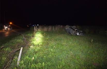 Pijani mladić (20) sletio s ceste u Međimurju, udario znak, most i ogradu. Vozačka mu ukinuta...