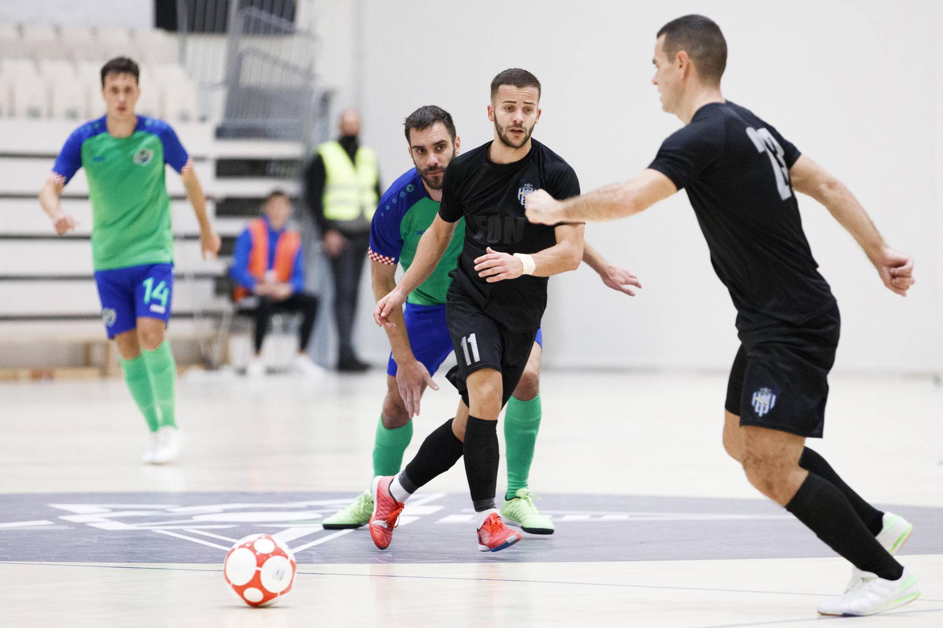 Omiš: Futsal Liga prvaka, skupina 7, Futsal Olmissum-FON