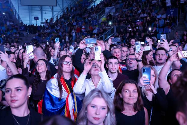 Frankfurt: Hrvatska noć u Suwag Energie Areni