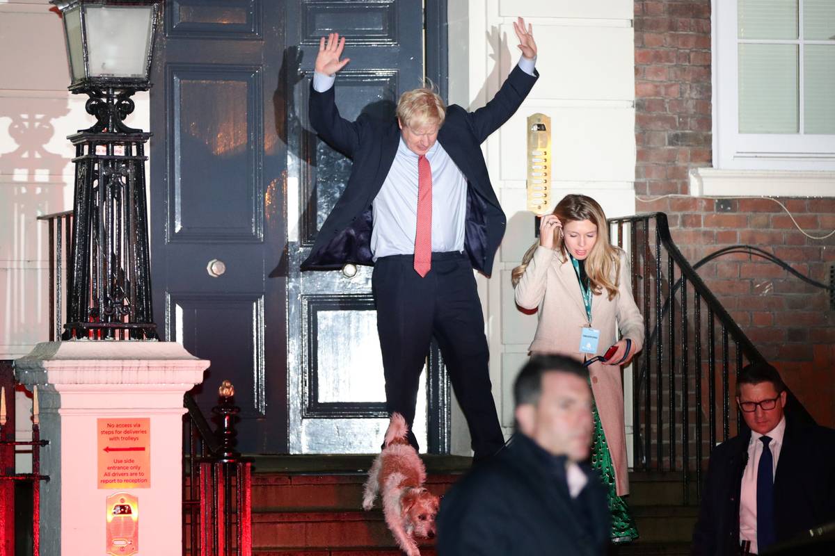 Konzervativcima apsolutna većina, Brexit krajem siječnja