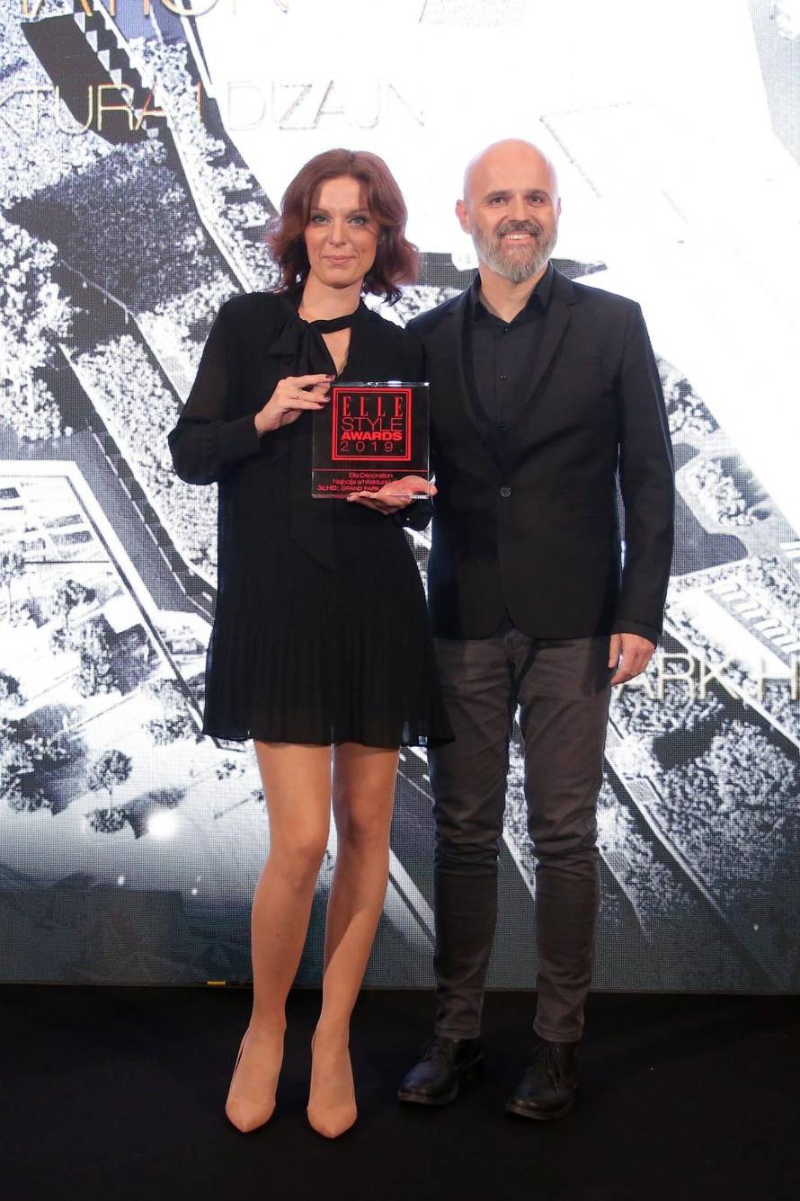 Joško i 20 godina mlađa cura pozirali, Đurđa je ikona stila