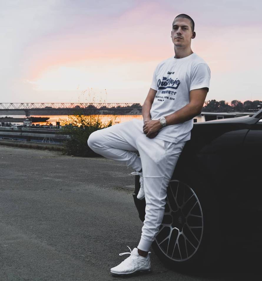 'Nemam dinar od YouTubea, a sad mi hoće uskratiti i preglede'