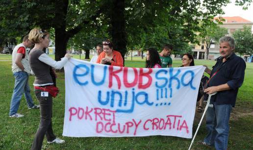 Occupy Croatia: Na prosvjedu 10 ljudi, zaustavila ih policija