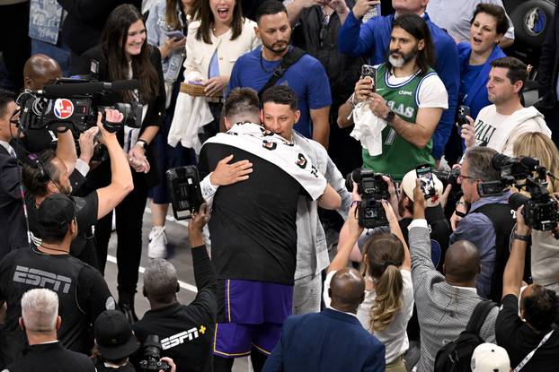 NBA: Los Angeles Lakers at Dallas Mavericks