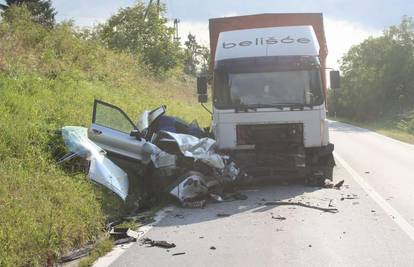 Virovitica: Majka poginula, a djeca su teško ozlijeđena