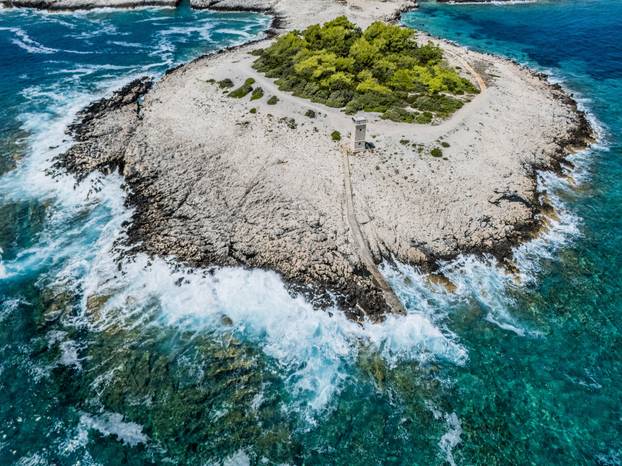 Poluotok Ražnjić na Korčuli snimljen iz zraka 
