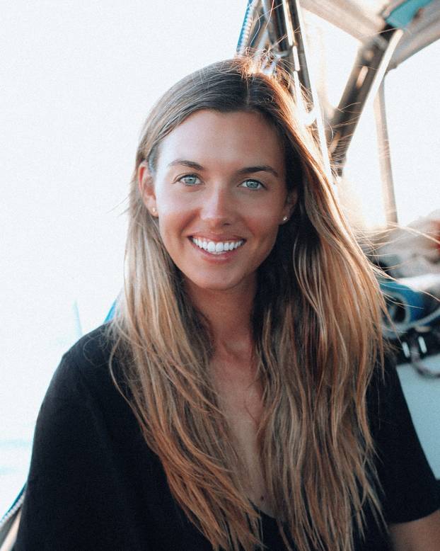 Brave diver swims inches from 40-tonne humpback whale called Scratch