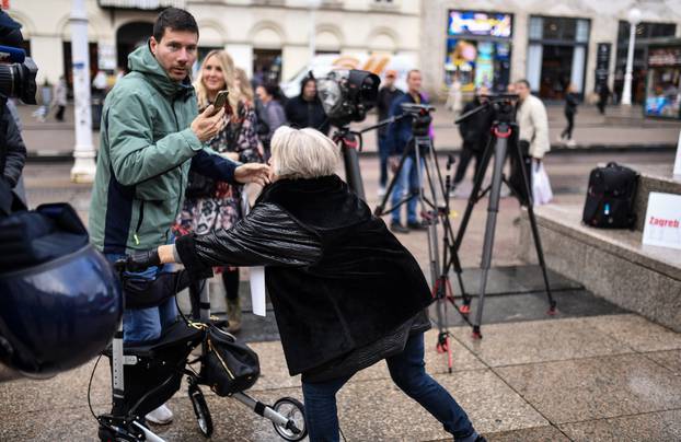 Zagreb:  Gospođa s kolicima nasrnula na Ivana Pernara