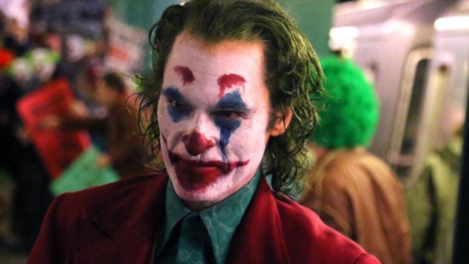 Policija prekinula prikazivanje 'Jokera' i izvela maloljetnike