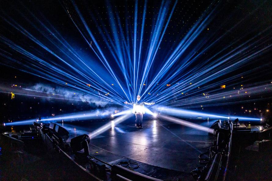 Ritam 90-ih: Glazba koja nas je držala na nogama – i na životu