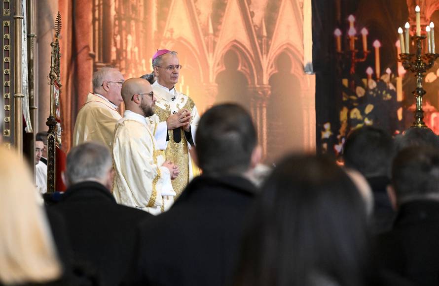 Proslava svetkovine Rođenja Gospodinova - Božića u zagrebačkoj katedrali