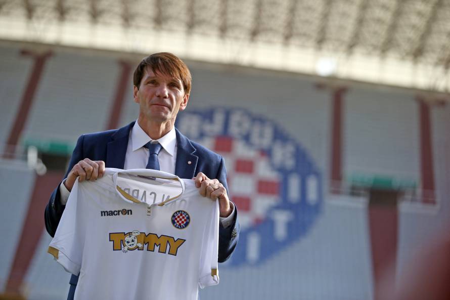 Drži do linije: Novi trener ‘bilih’ jede kao ptičica, zna sve igrače