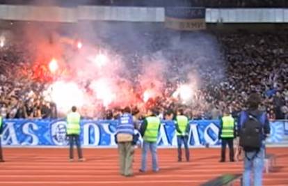 Navijači Dinamo Kijeva napali Partizanovu delegaciju na ulici