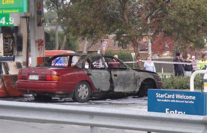 Ženu (41) živu je zapalio u autu na benzinskoj postaji