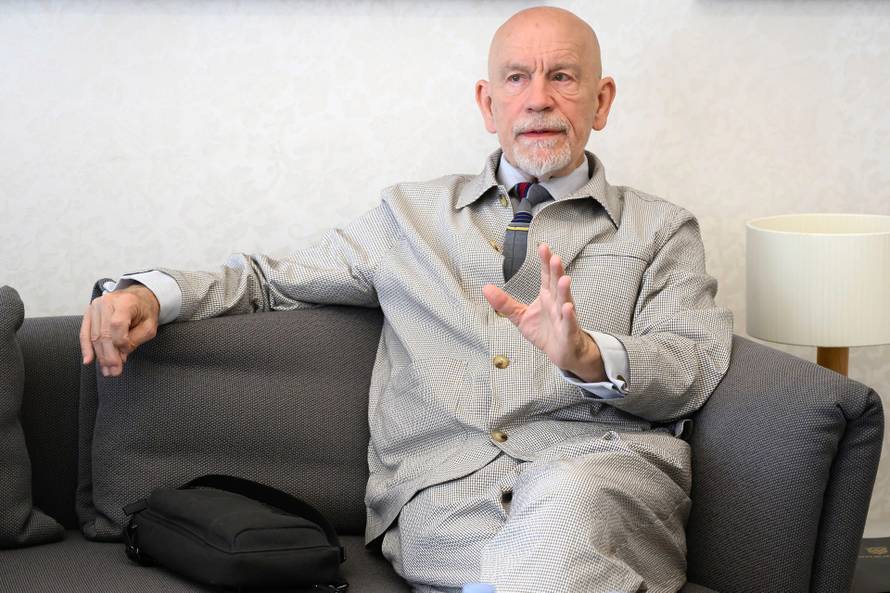 Legendarni glumac u Zagrebu! Malkovich na trgu s Popovićem Volarićem: 'Skupilo se ljudi...'