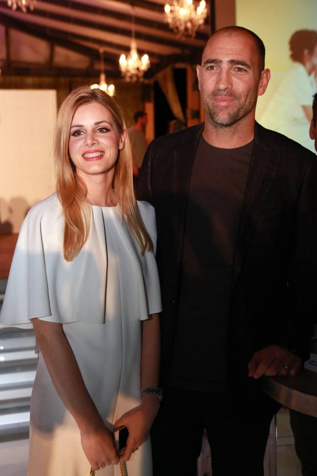 Split: Modna revija Monike Sabli? u caffe baru Teatar