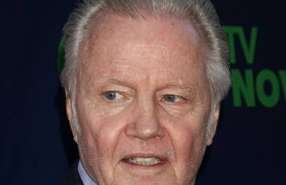 Jon Voight je molio Brada da pošalje Angelinu na liječenje