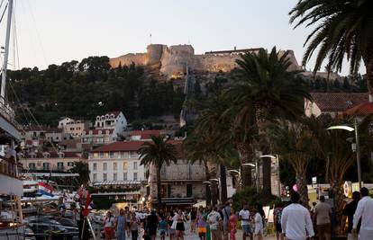 Britanci upozorili svoje turiste: U Hrvatskoj ima zaostalih mina, pazite se napada u taksijima