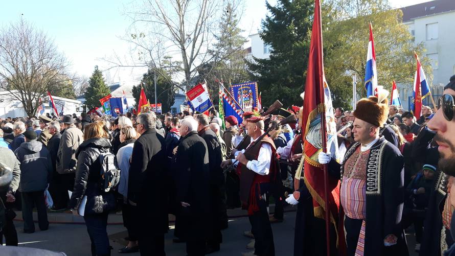 Hrvatska se danas u Vukovaru poklonila nevinim žrtvama