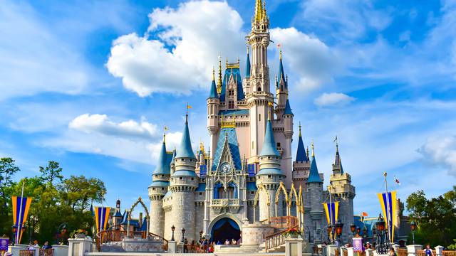 Disney obnavlja Pepeljugin dvorac: Izgledat će  drugačije