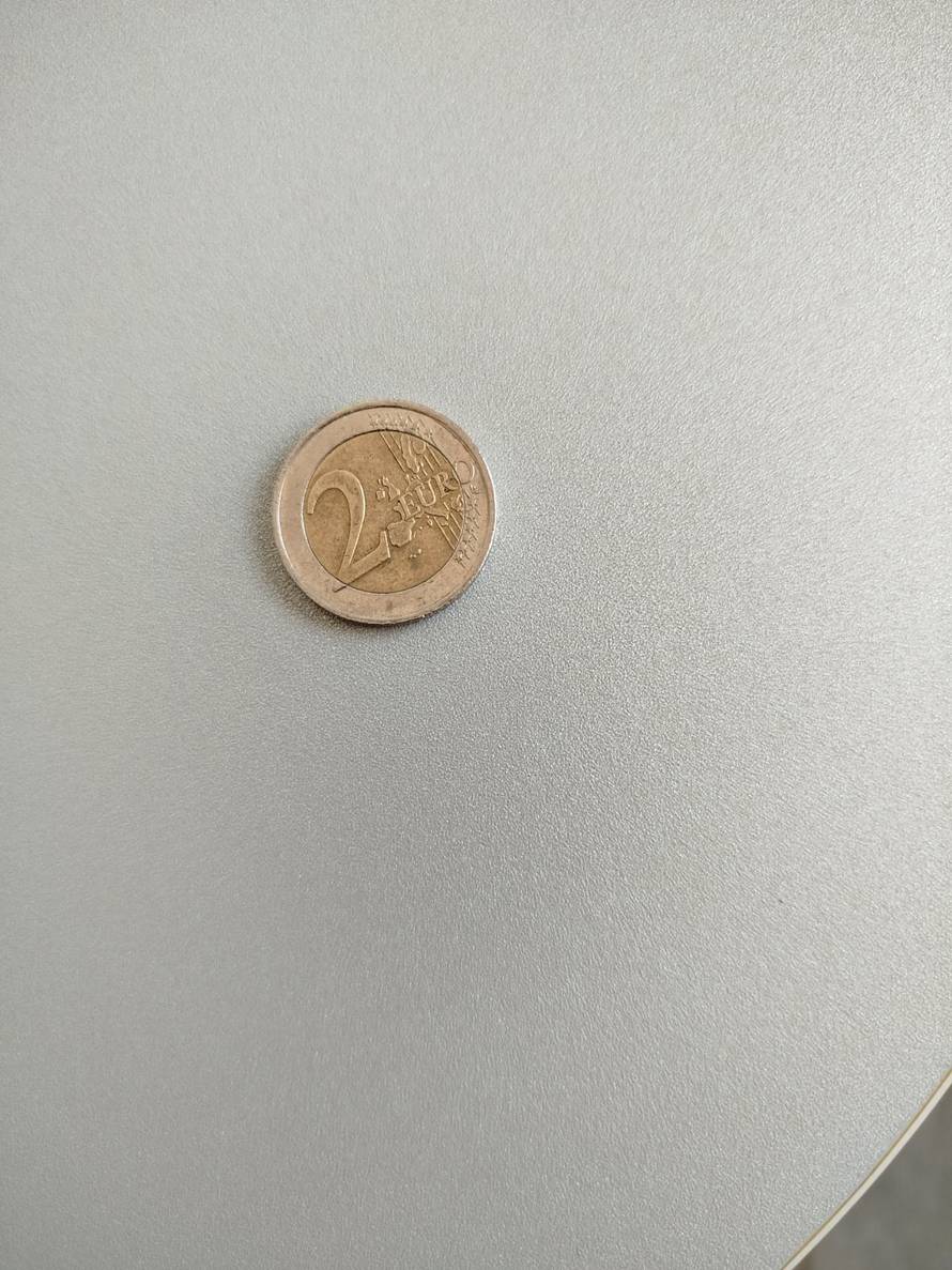 Bizarno! Hrvat kovanicu prodaje za 1,5 milijuna eura: Dao mi je Modrić. Može i prvi red do mora