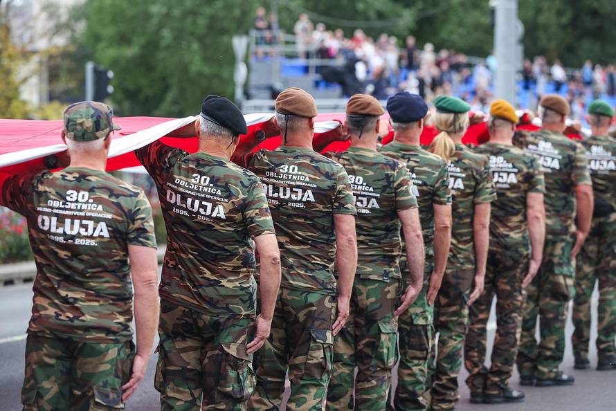 Zagreb: Generalna proba svečanog vojnog mimohoda