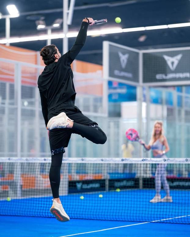 FOTO Malo se igrali, udarali po guzi... Pogledajte što su sve Šuput i Šime radili na terenu