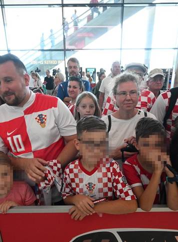 Velika Gorica: Navija&ccaron;i &ccaron;ekaju povratak  hrvatske nogometne reprezentacije