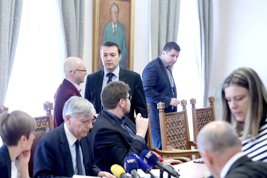 Konačno pao dogovor HDZ-a i SDP-a oko izmjene poslovnika