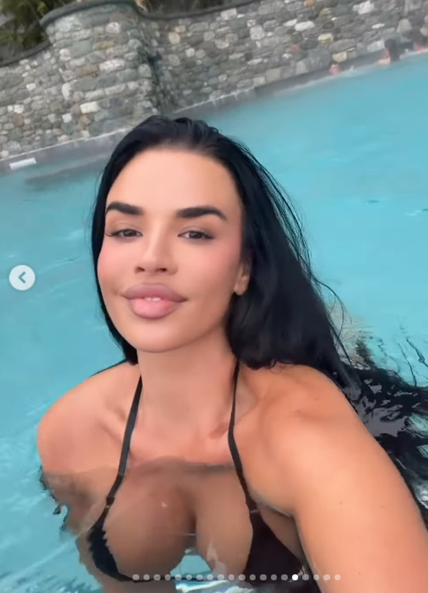 FOTO Ivana Knoll uživala u snježnoj Švicarskoj: Zapalila atmosferu pa uskočila u bazen