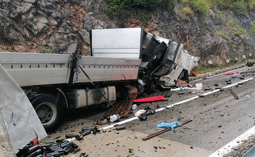 Čudo kod Gračaca: Čovjek je  iz ove olupine izašao živ i zdrav