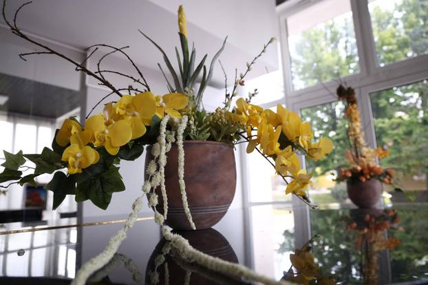 U Dugom selu održan je sajam cvijeća