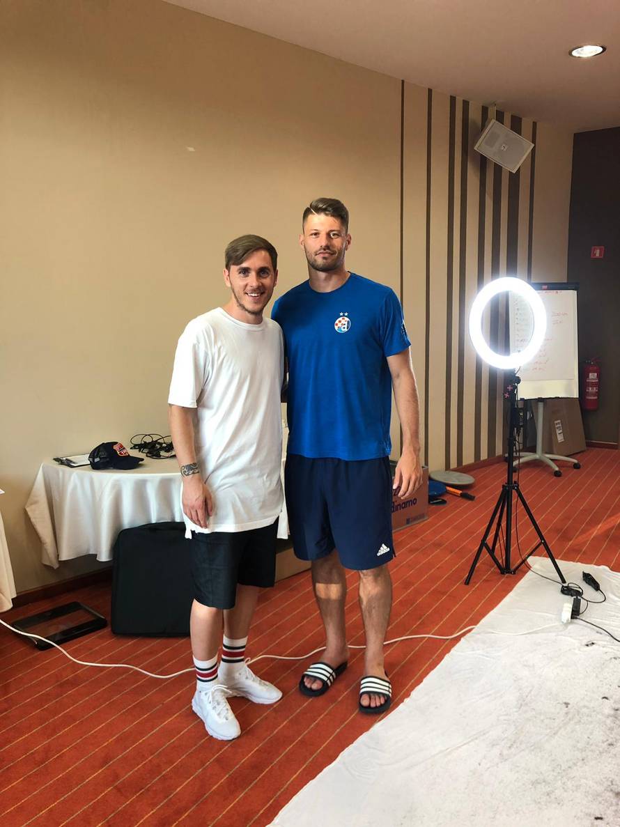 Stigao im je frizer Ervin: Modri su se 'zbigecali' za Ligu prvaka