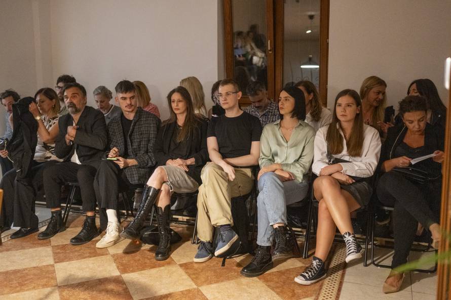 Brojna poznata lica bila su na premijeri predstave 'Kućica za pse': Podršku iskazala i Seve