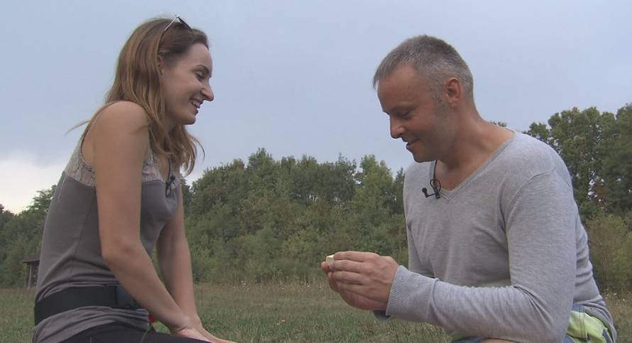Iznenadio je prstenom: Damir i Lara napokon zajedno na farmi