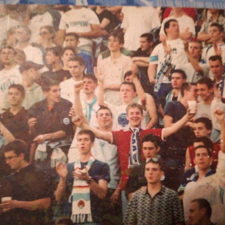 Prodajem svojih 150 dresova da bih mogao pomoći roditeljima