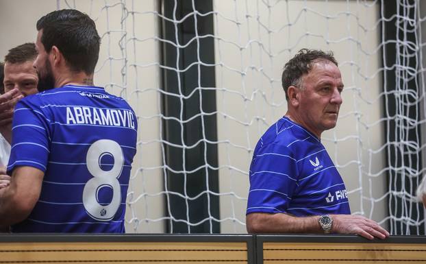 Zagreb: Veterani Dinama i Hajduka odigrali humanitarnu utakmicu