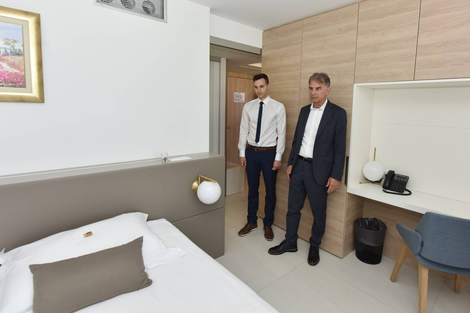 Novalja: Ministar turizma Gari Cappelli obišao novi hotel u vlasništvu Dejana Lovrena